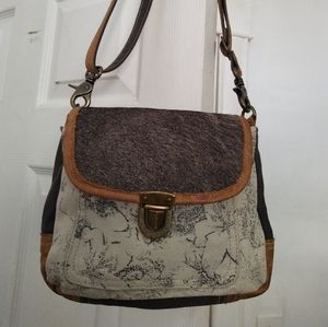 Crossbody purse